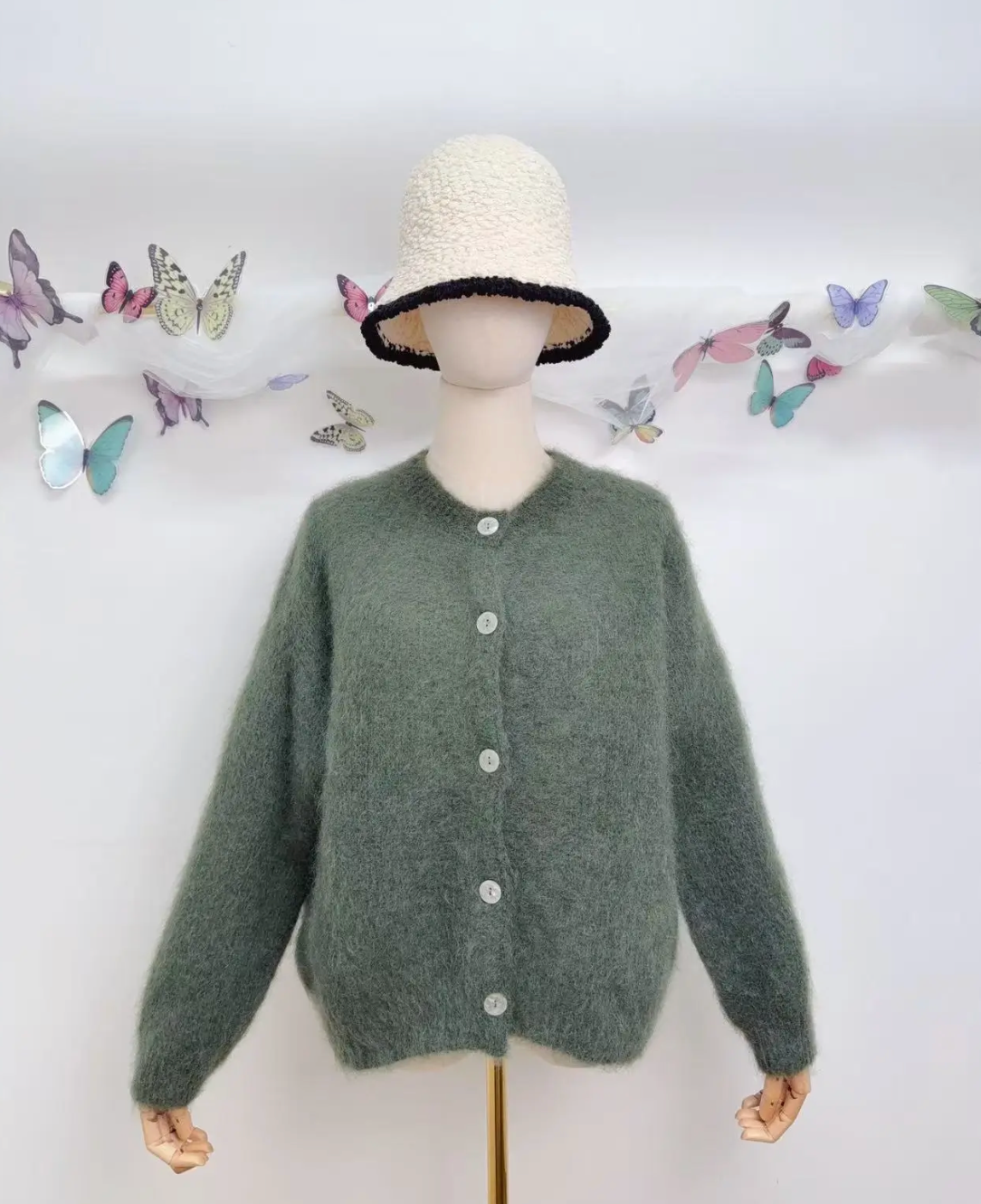 Gilet à manches longues avec boutons en kid mohair